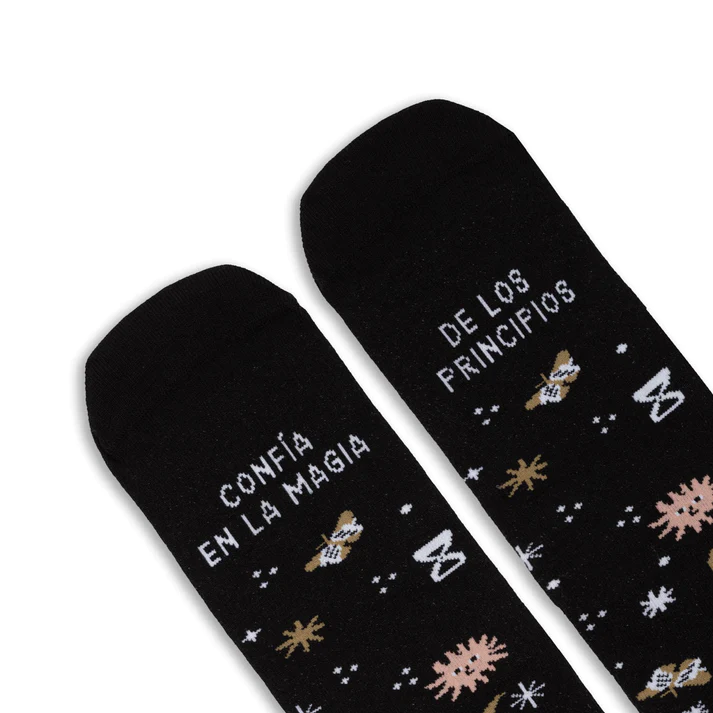Calcetines "Confía en la magia de los principios" UO